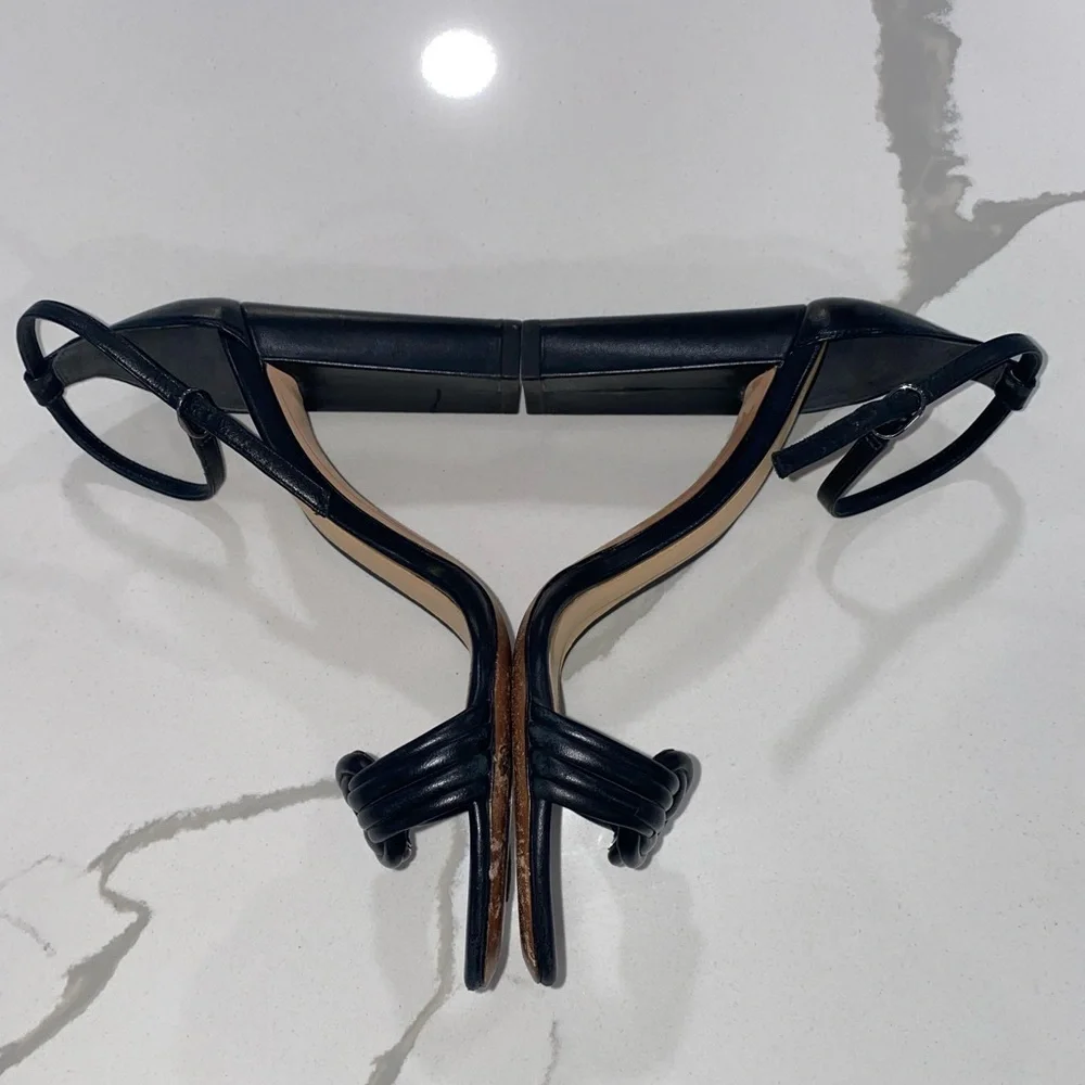 Alexandre Birman Vicky knotted leather heels - Picture 6 of 9